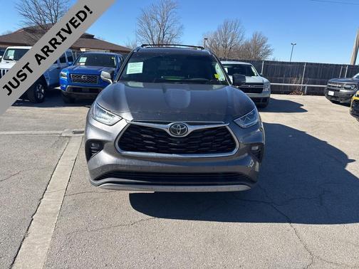 2021 Toyota Highlander Platinum