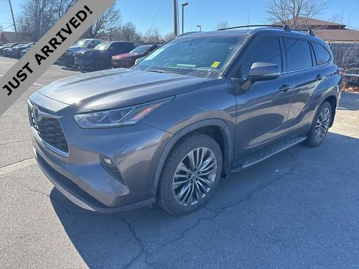 2021 Toyota Highlander Platinum