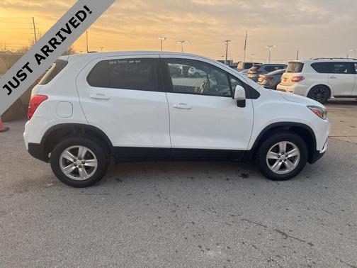 2022 Chevrolet Trax LS