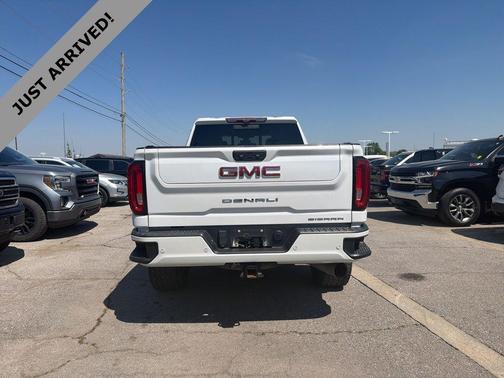 White Frost Tricoat 2020 GMC Sierra 2500 Denali