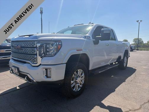 White Frost Tricoat 2020 GMC Sierra 2500 Denali