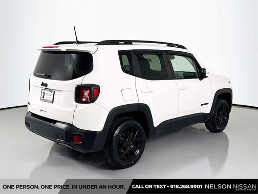 Alpine White Clearcoat 2019 Jeep Renegade Latitude
