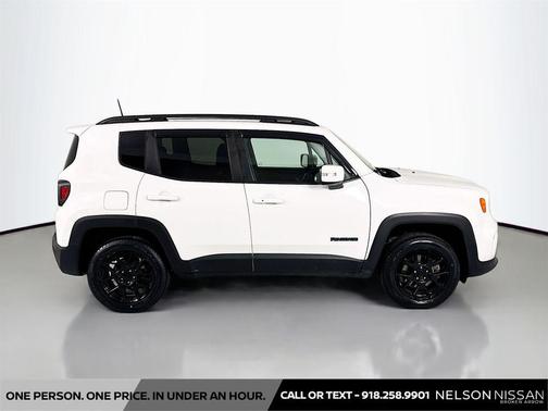Alpine White Clearcoat 2019 Jeep Renegade Latitude