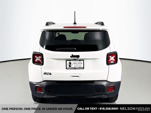 Alpine White Clearcoat 2019 Jeep Renegade Latitude