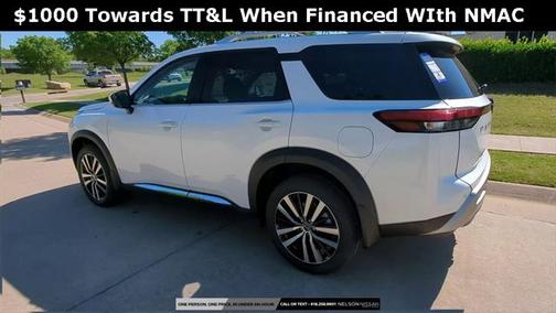 2025 Nissan Pathfinder Platinum 4WD