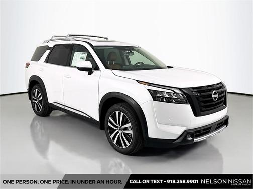 2025 Nissan Pathfinder Platinum 4WD