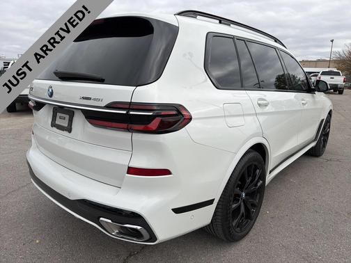 2023 BMW X7 xDrive40i