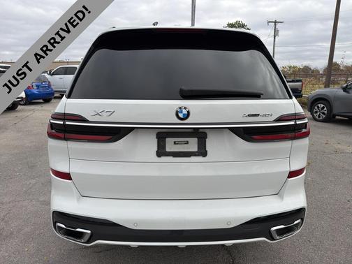 2023 BMW X7 xDrive40i