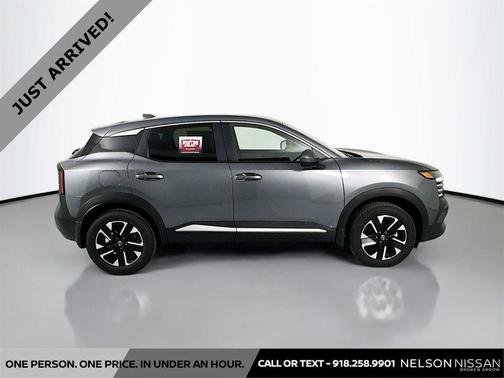 Gun Metallic 2025 Nissan Kicks SV