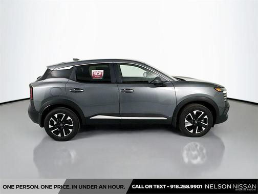 Gun Metallic 2025 Nissan Kicks SV