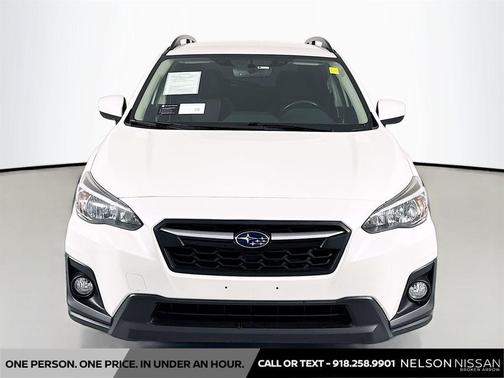 Crystal White Pearl 2019 Subaru Crosstrek 2.0i Premium