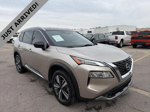 2022 Nissan Rogue SL