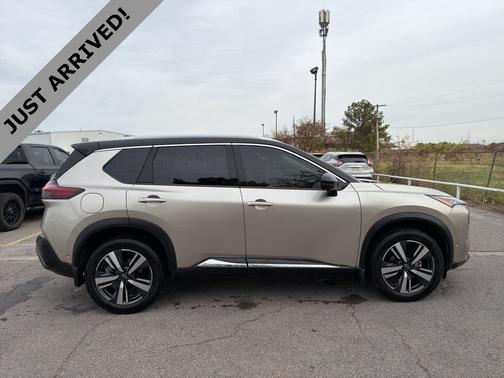 2022 Nissan Rogue SL