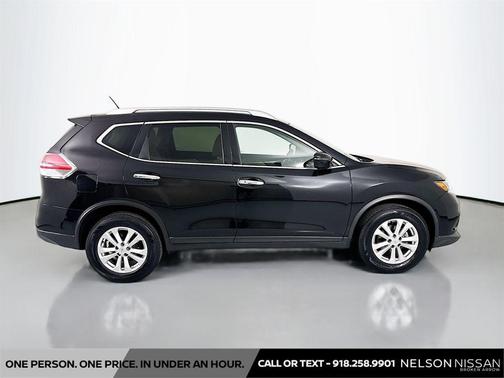 Magnetic Black 2016 Nissan Rogue SV