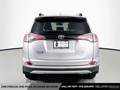2018 Toyota RAV4 SE