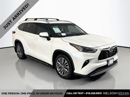 Blizzard Pearl 2021 Toyota Highlander Platinum