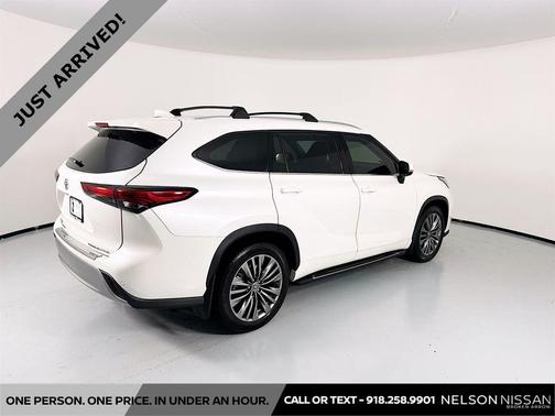 Blizzard Pearl 2021 Toyota Highlander Platinum
