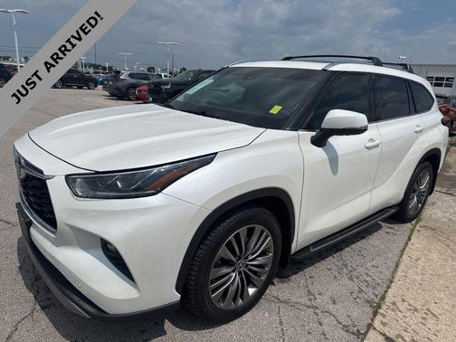 Blizzard Pearl 2021 Toyota Highlander Platinum