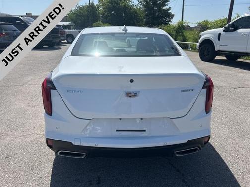 2023 Cadillac CT4 Luxury