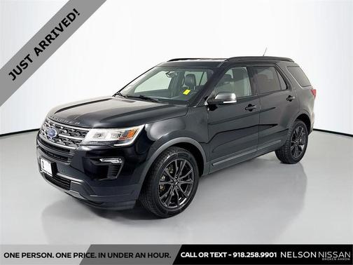 SHADOW BLACK 2018 Ford Explorer XLT