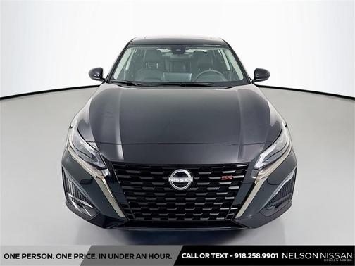 2025 Nissan Altima SR FWD