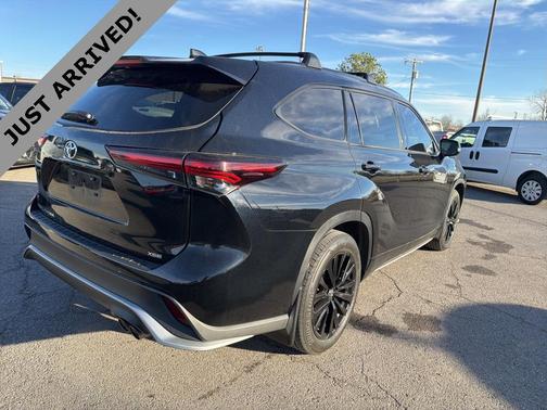 2024 Toyota Highlander XSE