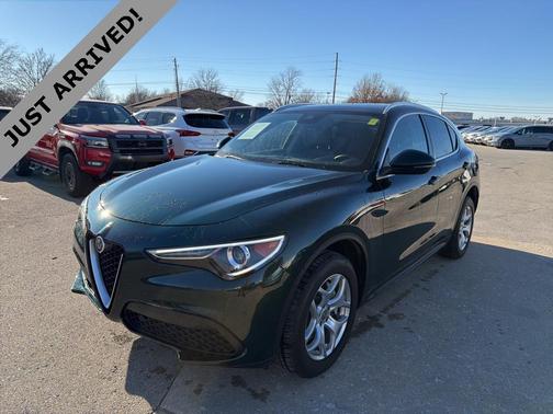 2021 Alfa Romeo Stelvio Base