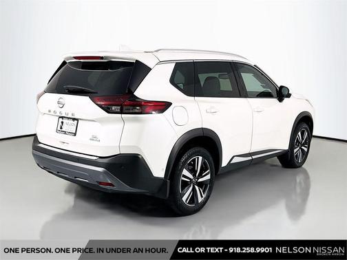 Pearl White Tricoat 2023 Nissan Rogue SL