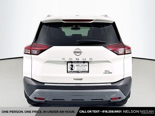 Pearl White Tricoat 2023 Nissan Rogue SL