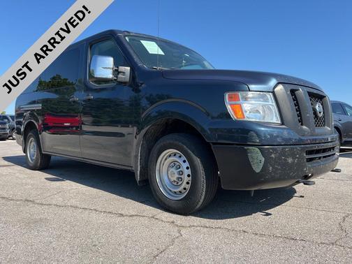 2016 Nissan NV Passenger NV3500 HD S V8