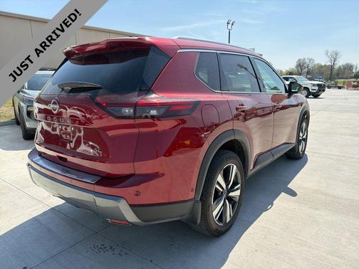 2024 Nissan Rogue SL