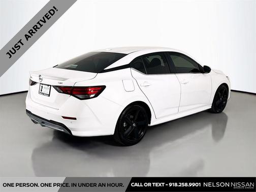 Aspen White Tricoat 2021 Nissan Sentra SR