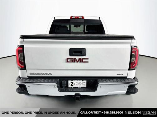 Summit White 2017 GMC Sierra 1500 SLT