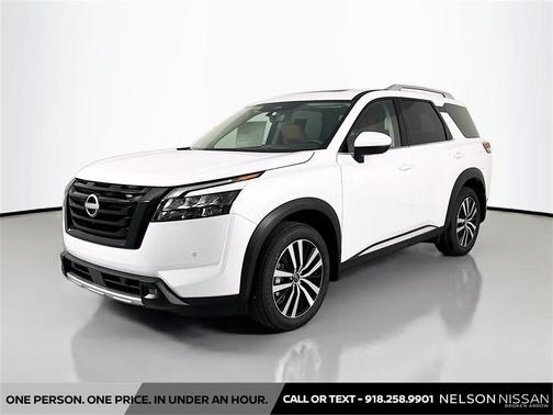 2025 Nissan Pathfinder Platinum 4WD
