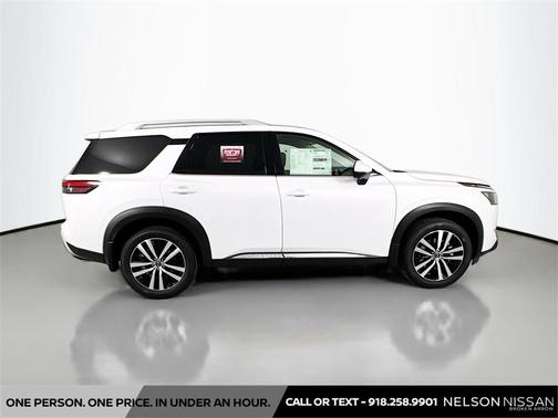 2025 Nissan Pathfinder Platinum 4WD
