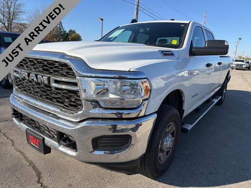 2022 RAM 2500 Tradesman Crew Cab 4x4 8' Box