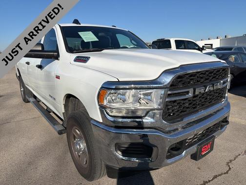 2022 RAM 2500 Tradesman Crew Cab 4x4 8' Box
