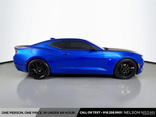 Hyper Blue Metallic 2017 Chevrolet Camaro 1LS