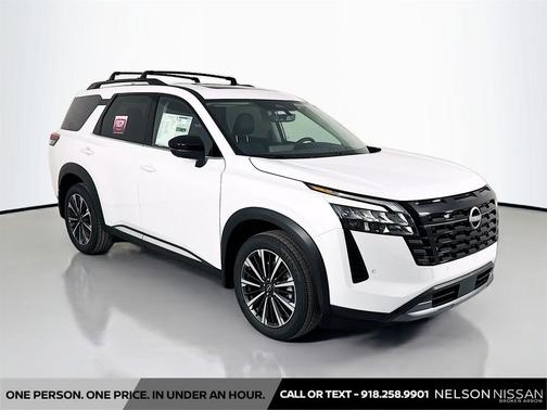 Everest White Pearl Tricoat 2026 Nissan Pathfinder Platinum