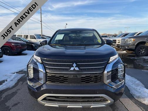 2023 Mitsubishi Outlander SE Black Edition 2WD