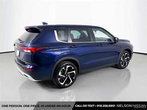 2023 Mitsubishi Outlander SE Black Edition 2WD