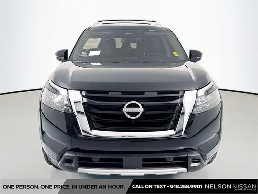 Super Black 2025 Nissan Pathfinder Platinum FWD