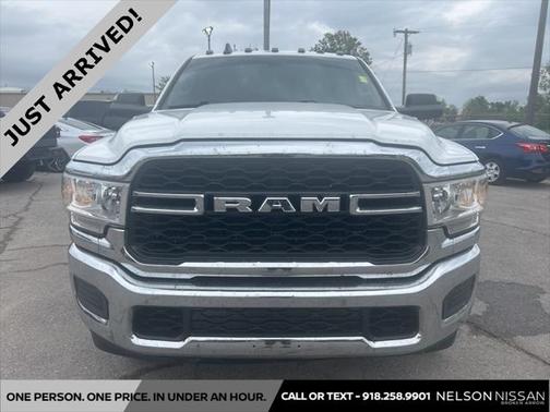 2019 RAM 2500 Tradesman Crew Cab 4x4 6'4' Box