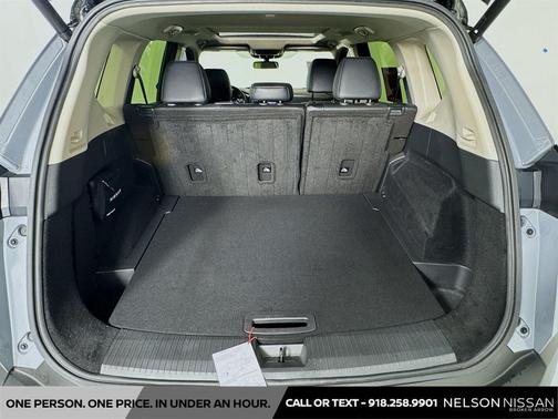 Boulder Gray Pearl/Super Black 2023 Nissan Rogue SV