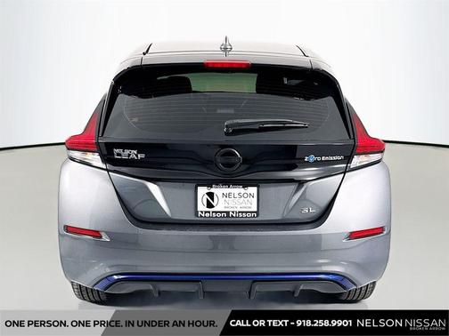 Gun Metallic 2018 Nissan Leaf SL