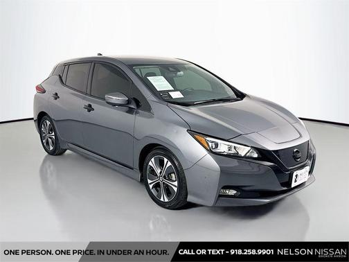 Gun Metallic 2018 Nissan Leaf SL