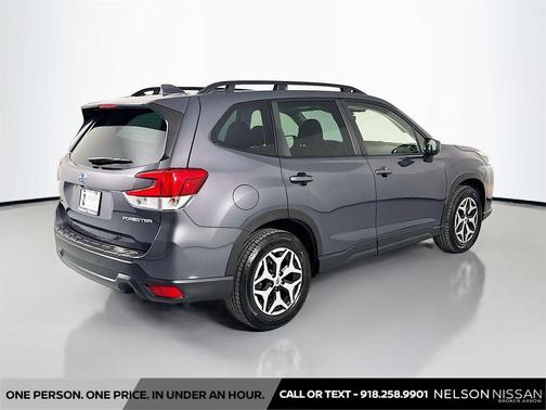 Magnetite Gray Metallic 2023 Subaru Forester Premium