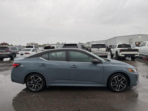 2025 Nissan Sentra SR