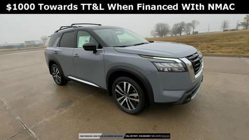 2025 Nissan Pathfinder Platinum 4WD