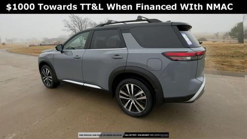 2025 Nissan Pathfinder Platinum 4WD